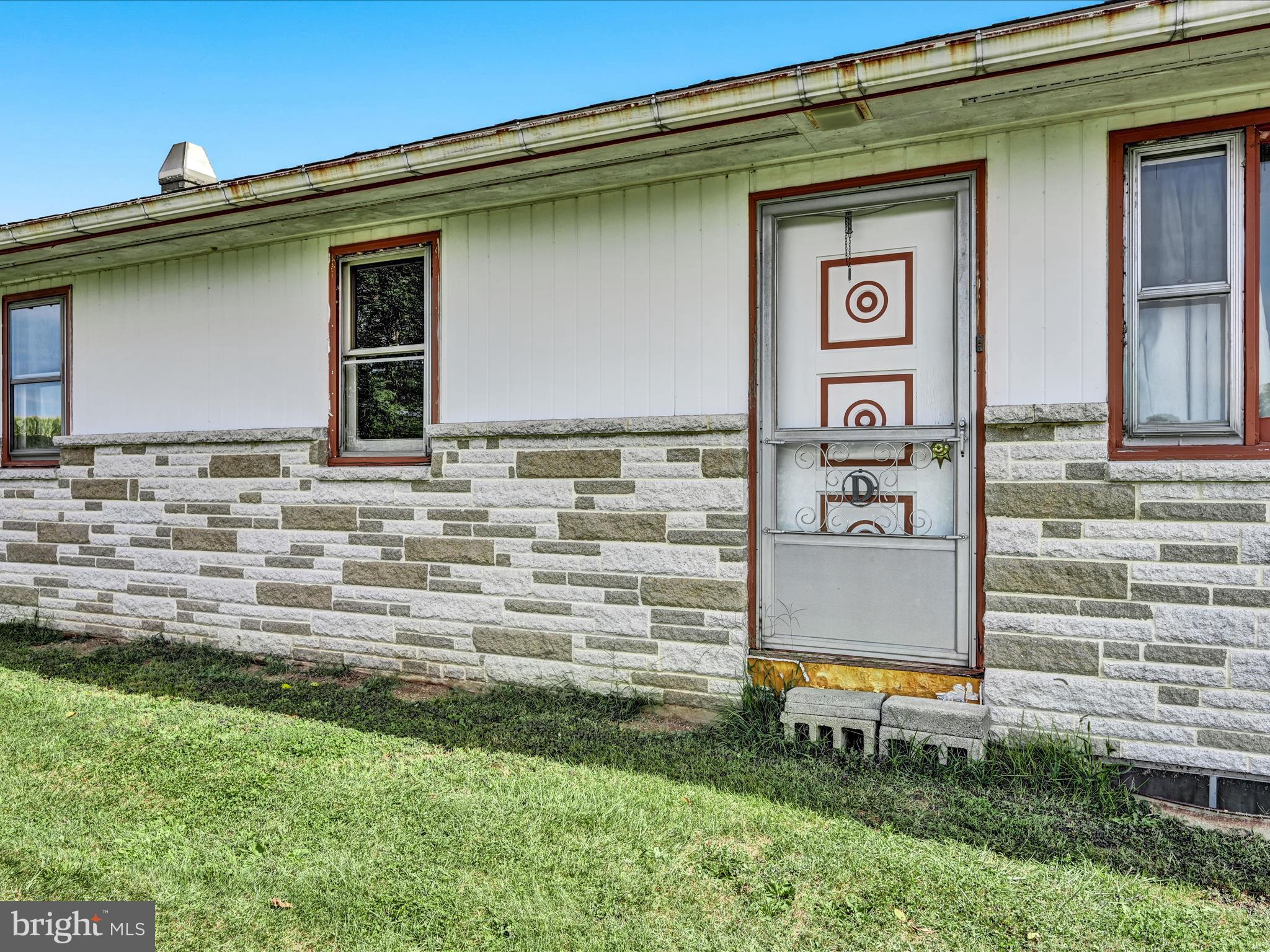 1222 Katterman Hill Road Richland, PA 17087 - Photo 7 of 31 Front