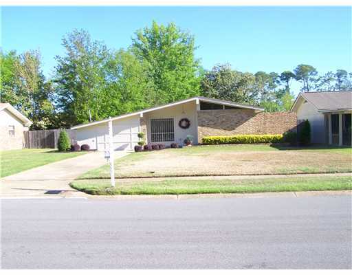 2503 Englewood Road Ocean Springs, MS 39564 - Photo 1 of 4 Primary Photo