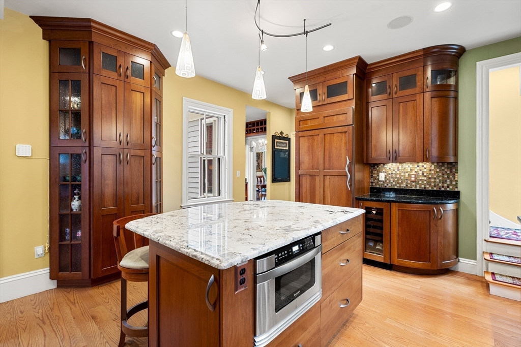 21 Avon Place Arlington, MA 02474 - Photo 10 of 42