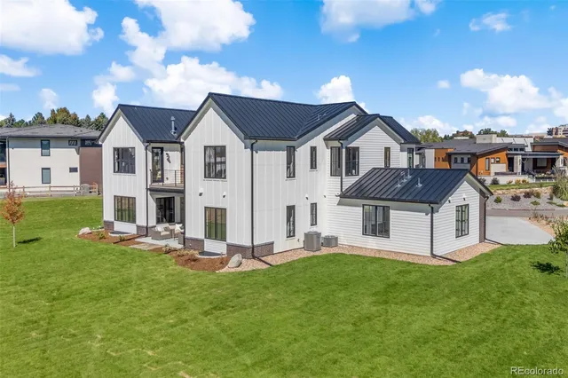 a front view of house with yard