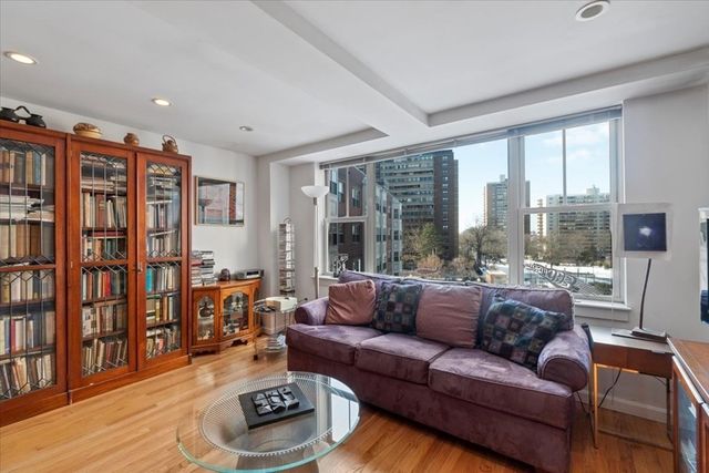 $750,000 | 150 Staniford Street, Unit 617, Boston, MA 02114