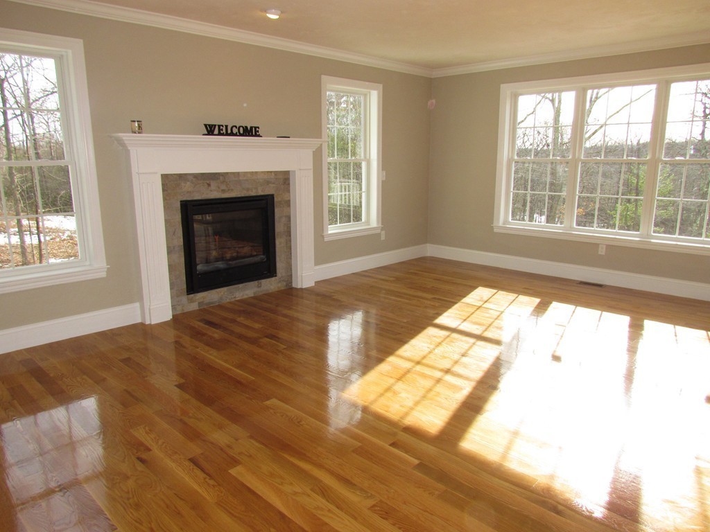 44 Jordan Road Holden, MA 01520 - Photo 5 of 17 Gallery Image 5