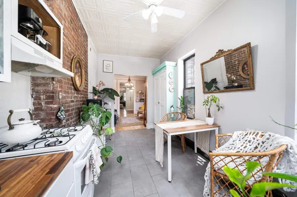 $3,100 | 253 8th Street, Unit 2L, Jersey City, NJ 07302