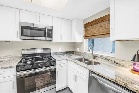 $230,000 | 1868 Shore Drive South, Unit 212, South Pasadena, FL 33707
