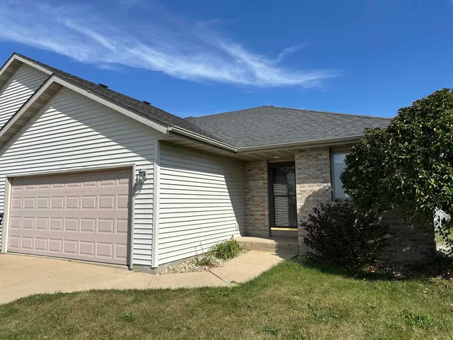 $260,000 | 2710 North Wright Road, Janesville, WI 53546
