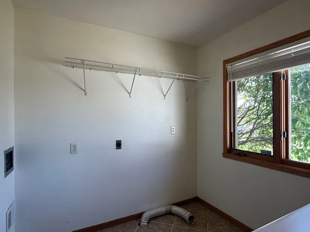 $260,000 | 2710 North Wright Road, Janesville, WI 53546