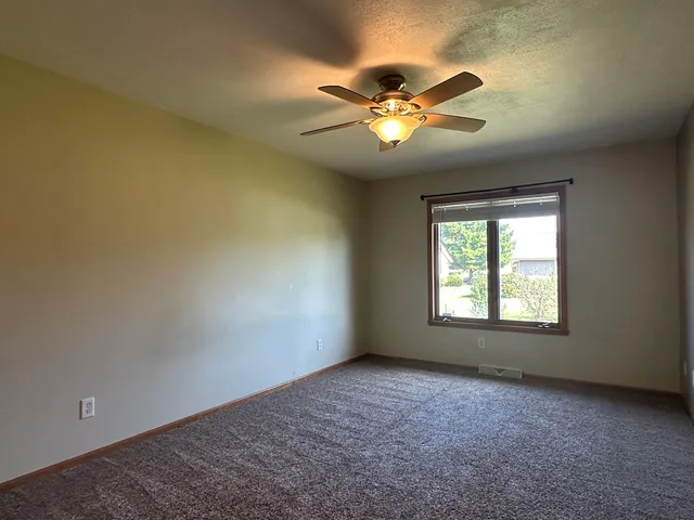 $260,000 | 2710 North Wright Road, Janesville, WI 53546