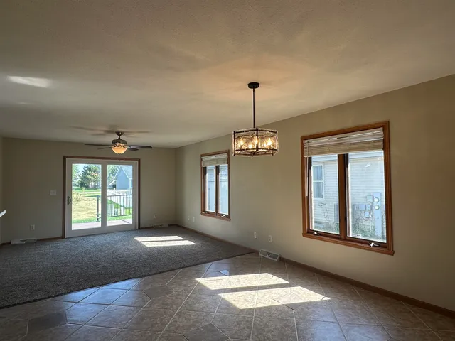 $260,000 | 2710 North Wright Road, Janesville, WI 53546