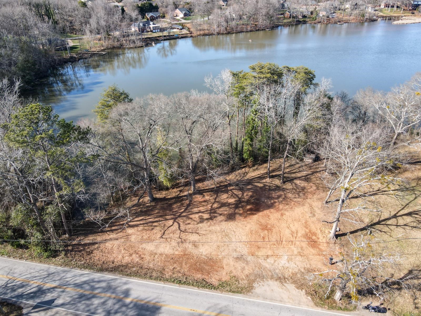 438 Berry Shoals Road Duncan, SC 29334 - Photo 3 of 6