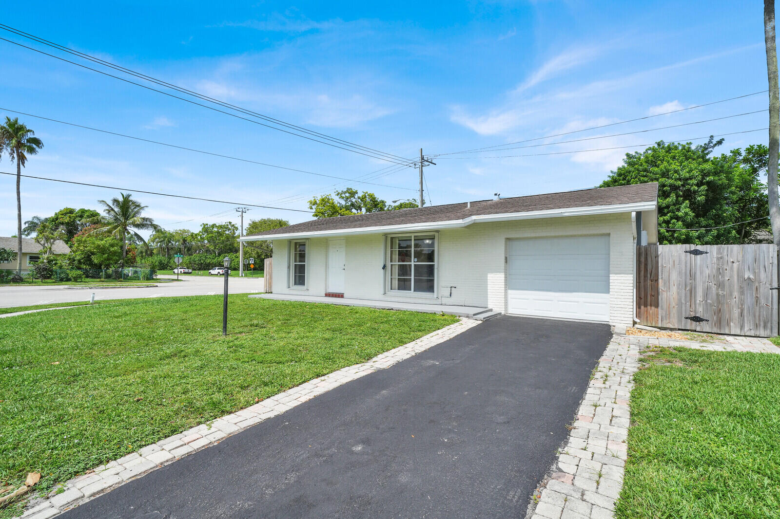 22229 Southwest 65th Terrace Boca Raton, FL 33428 - Photo 1 of 26 02_Image_2_mls