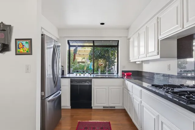 $1,895,000 | 28095 Barn Way, Carmel, CA 93923