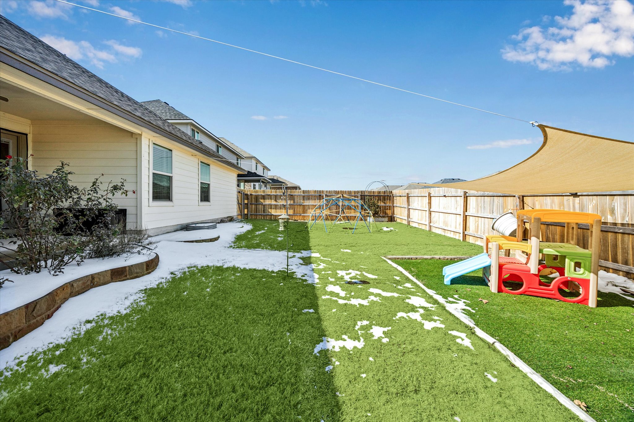 8902 Alabama Avenue Temple, TX 76502 - Photo 27 of 37 a backyard of a house with table and chairs
