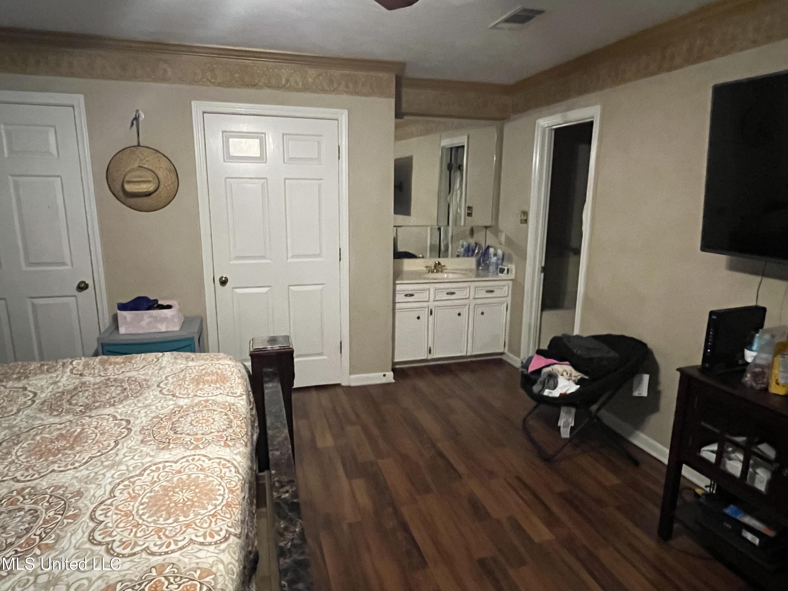 810 Colonial Circle Jackson, MS 39211 - Photo 24 of 34 IMG_0540