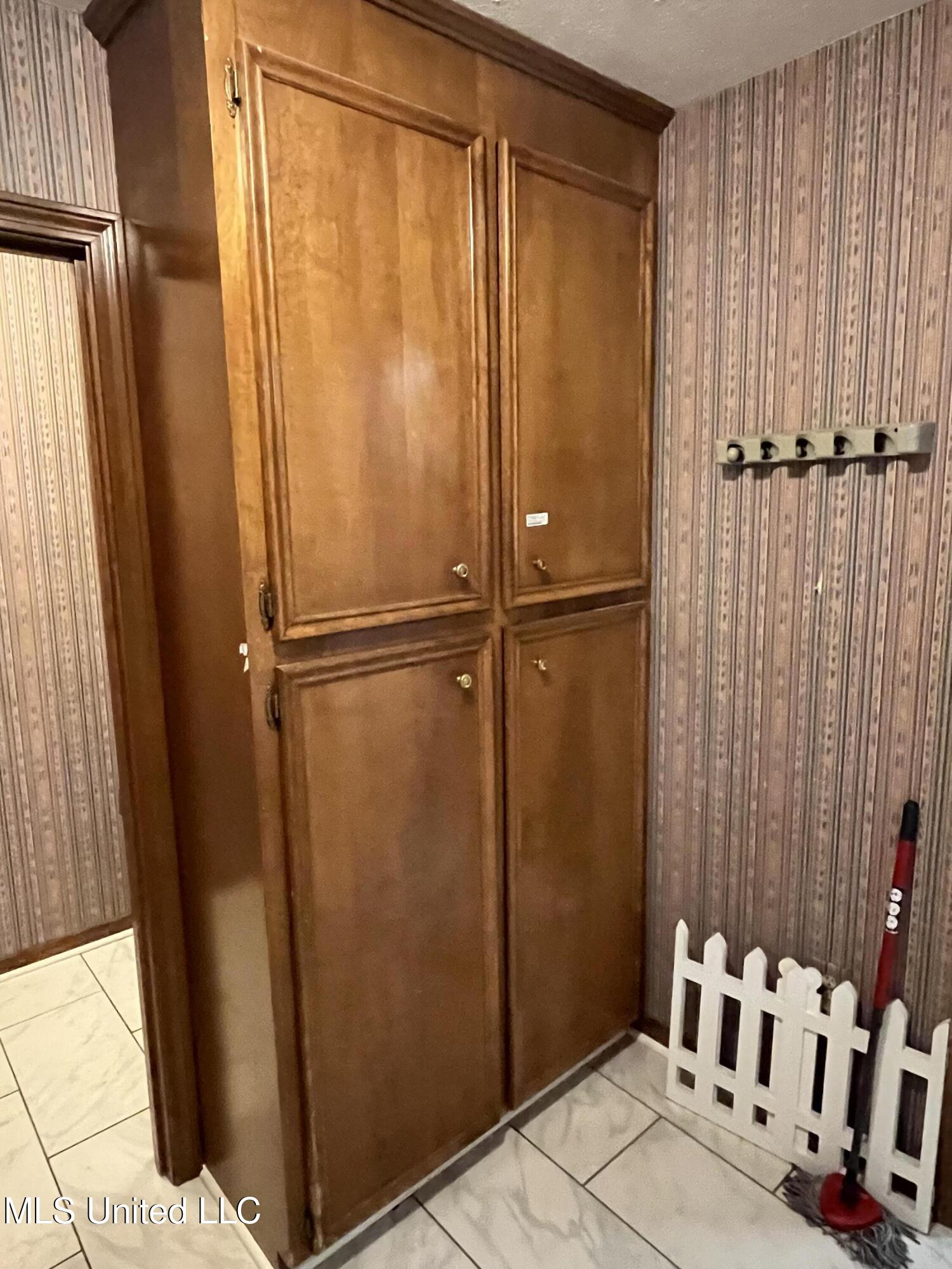 810 Colonial Circle Jackson, MS 39211 - Photo 29 of 34 IMG_0546