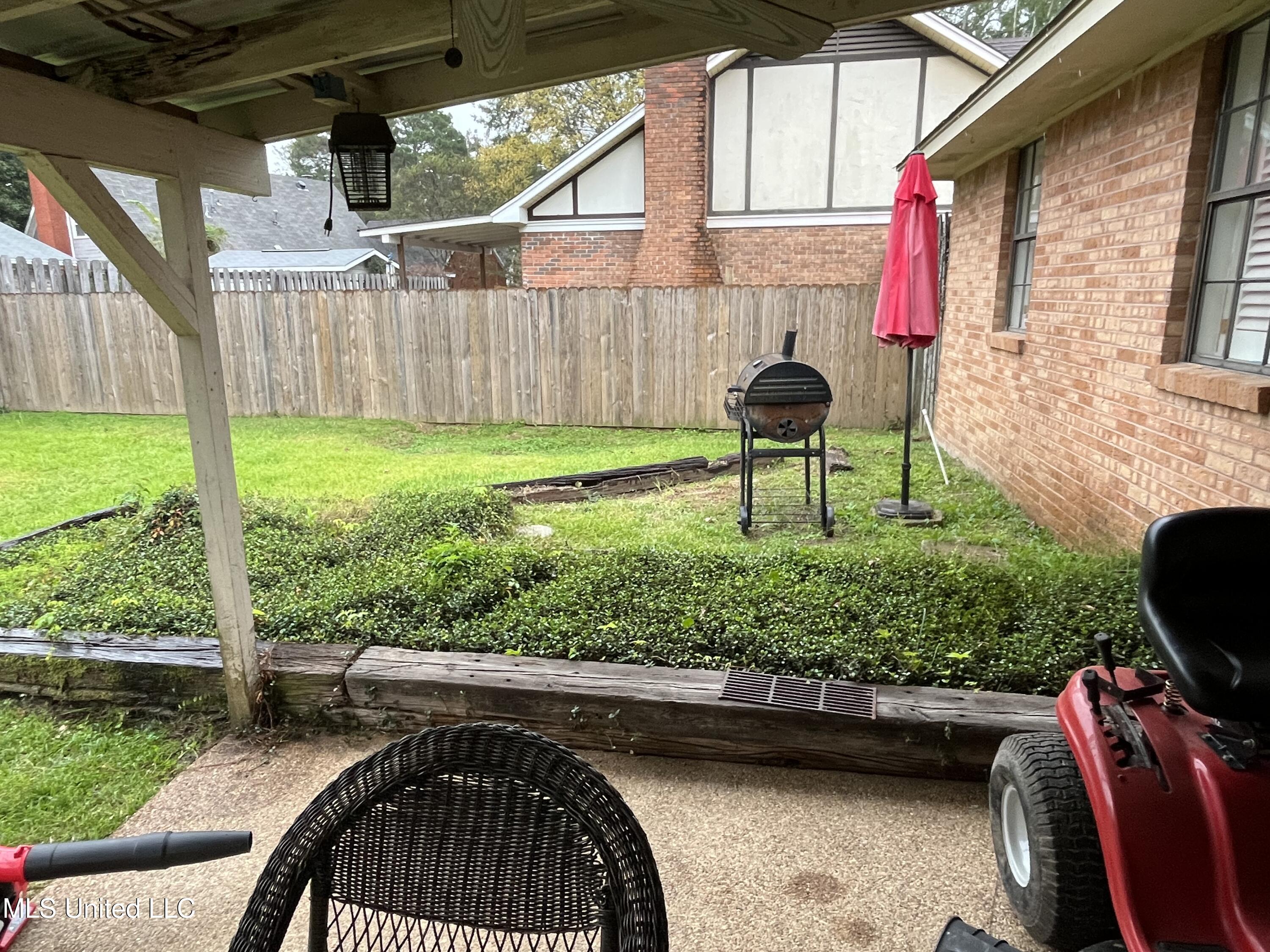 810 Colonial Circle Jackson, MS 39211 - Photo 32 of 34 IMG_0550