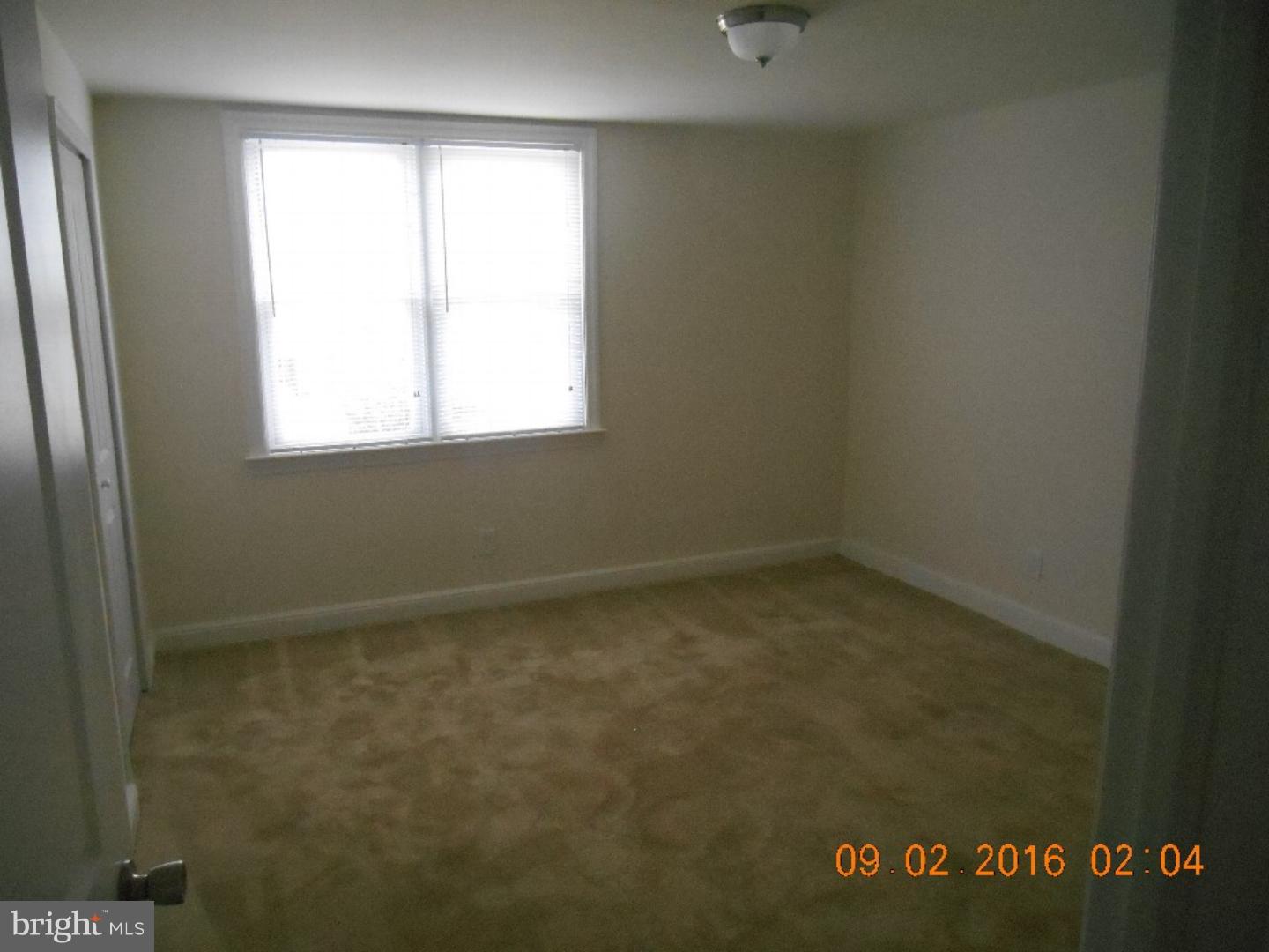 1346 Pennington Road Philadelphia, PA 19151 - Photo 8 of 12 Gallery Image 8