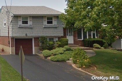 18 Cumberland Road Jericho, NY 11753 - Photo 1 of 1 Mid Block Location