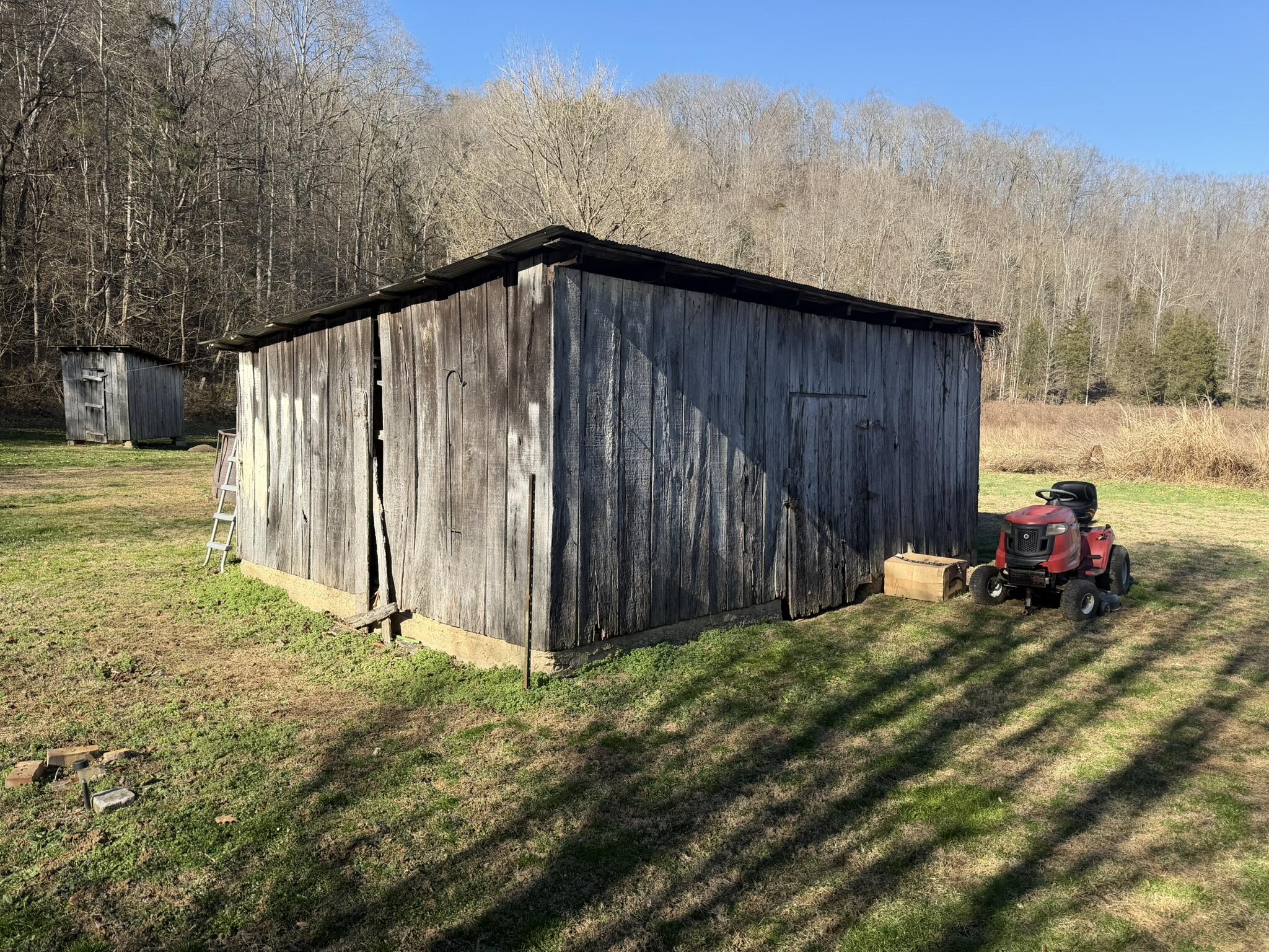 91 Quinton Callahan Road Booneville, KY 41314 - Photo 27 of 39 Great spot for all your lawn care equipment!