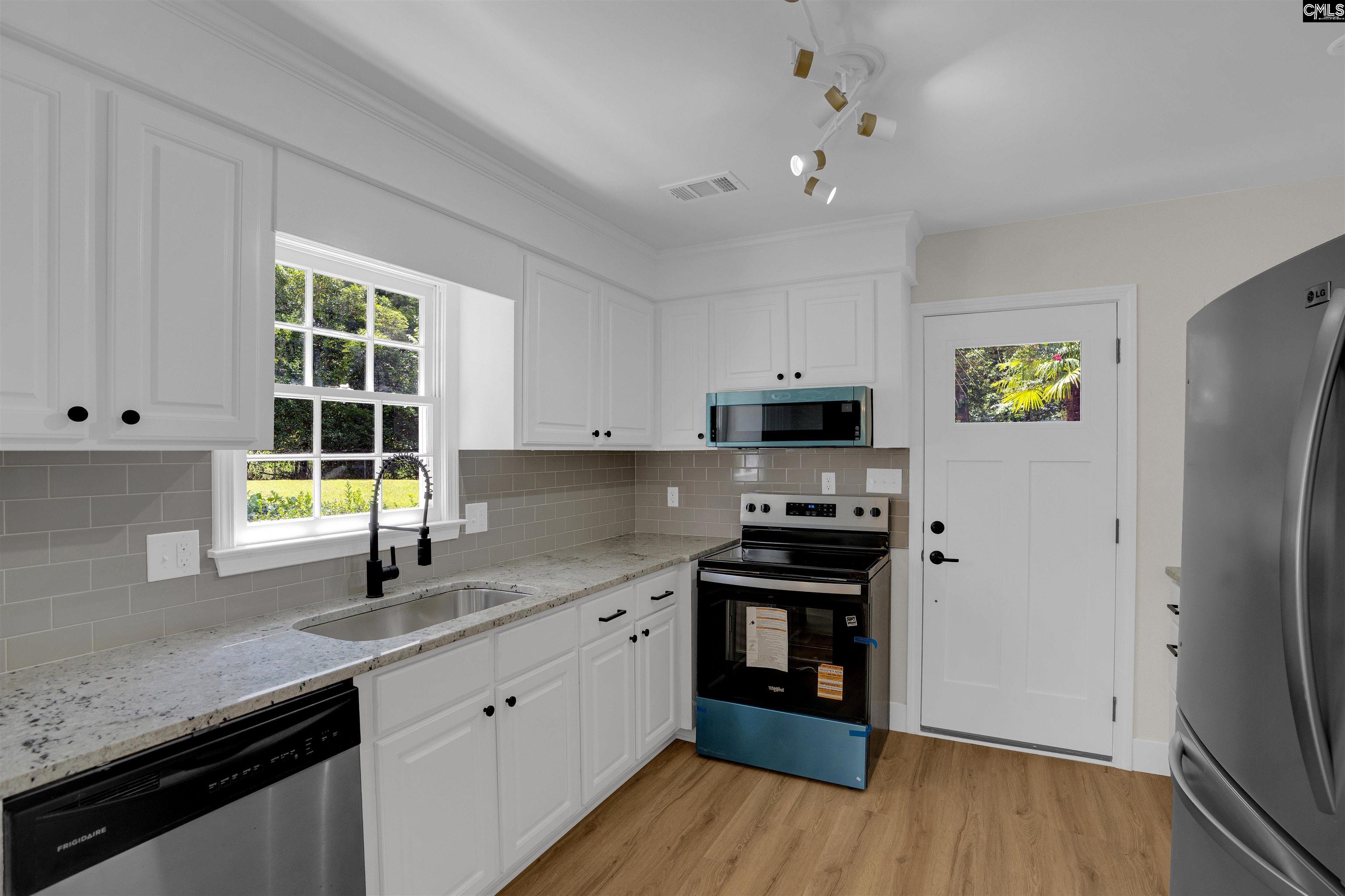 394 Wharfsdale Road Irmo, SC 29063 - Photo 8 of 32