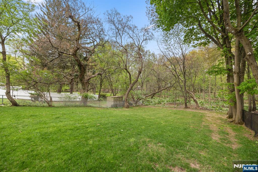 394 Burlington Road Paramus, NJ 07652 - Photo 30 of 30