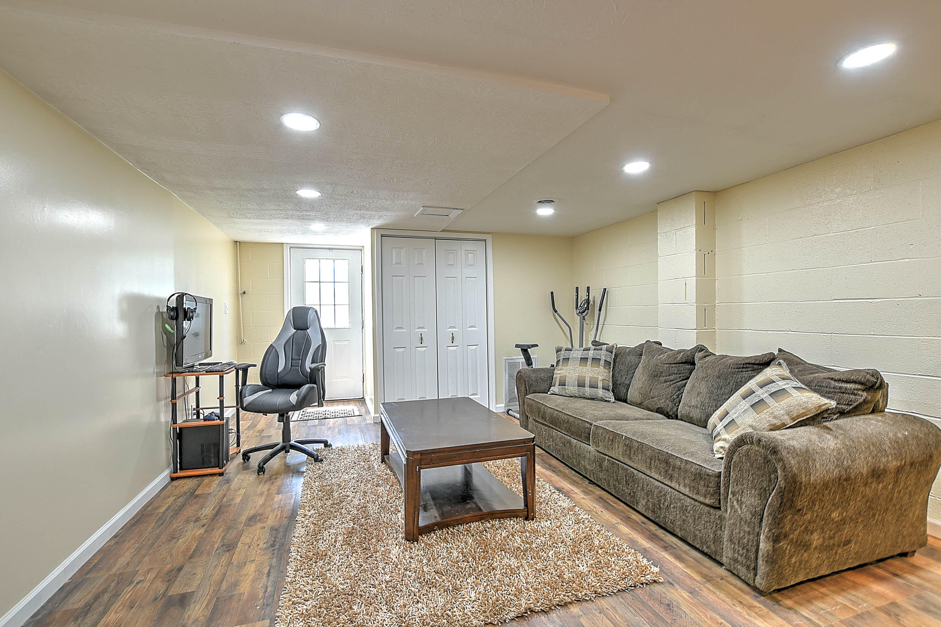1865 Jim Fox Road Greeneville, TN 37743 - Photo 34 of 62 Jim Fox-33