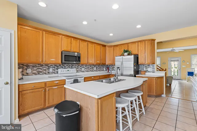 $810,000 | 6 Beach Walk Lane, Unit LUTV, Ocean City, MD 21842