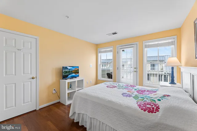 $810,000 | 6 Beach Walk Lane, Unit LUTV, Ocean City, MD 21842