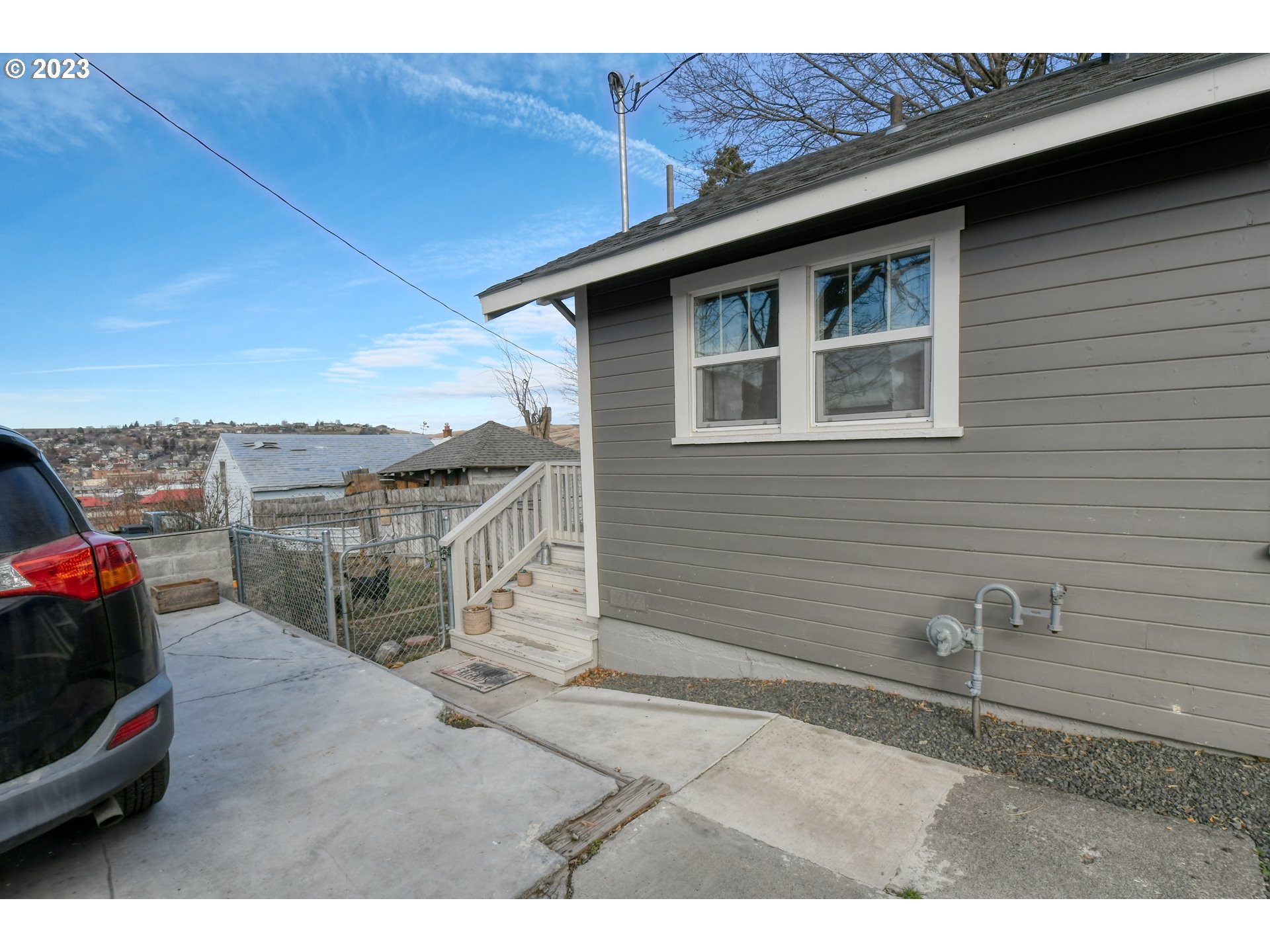 207 Southwest Isaac Avenue Pendleton, OR 97801 - Photo 28 of 32 a view of outdoor space and yard