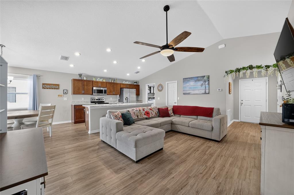 8970 Southeast 49th Court Road Ocala, FL 34480 - Photo 41 of 72