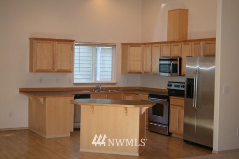 19020 3rd Drive Southeast Bothell, WA 98012 - Photo 8 of 14
