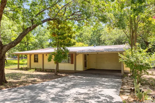 $2,150 | 18218 Scenic Loop Road, Helotes, TX 78023