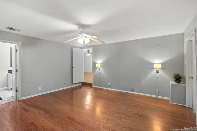 $2,150 | 18218 Scenic Loop Road, Helotes, TX 78023