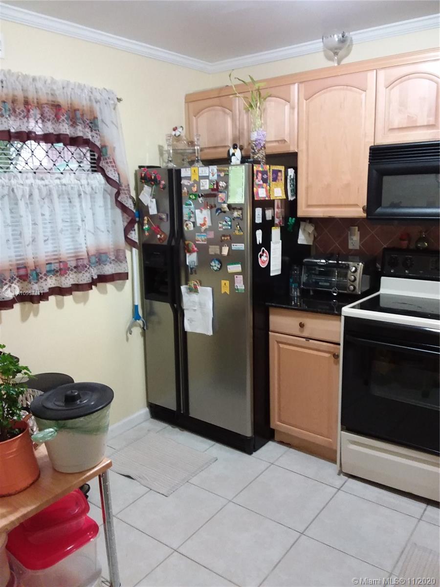 10985 Southwest 107th Street, Unit 102 Miami, FL 33176 - Photo 3 of 16