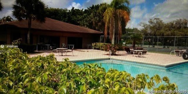 10985 Southwest 107th Street, Unit 102 Miami, FL 33176 - Photo 5 of 16