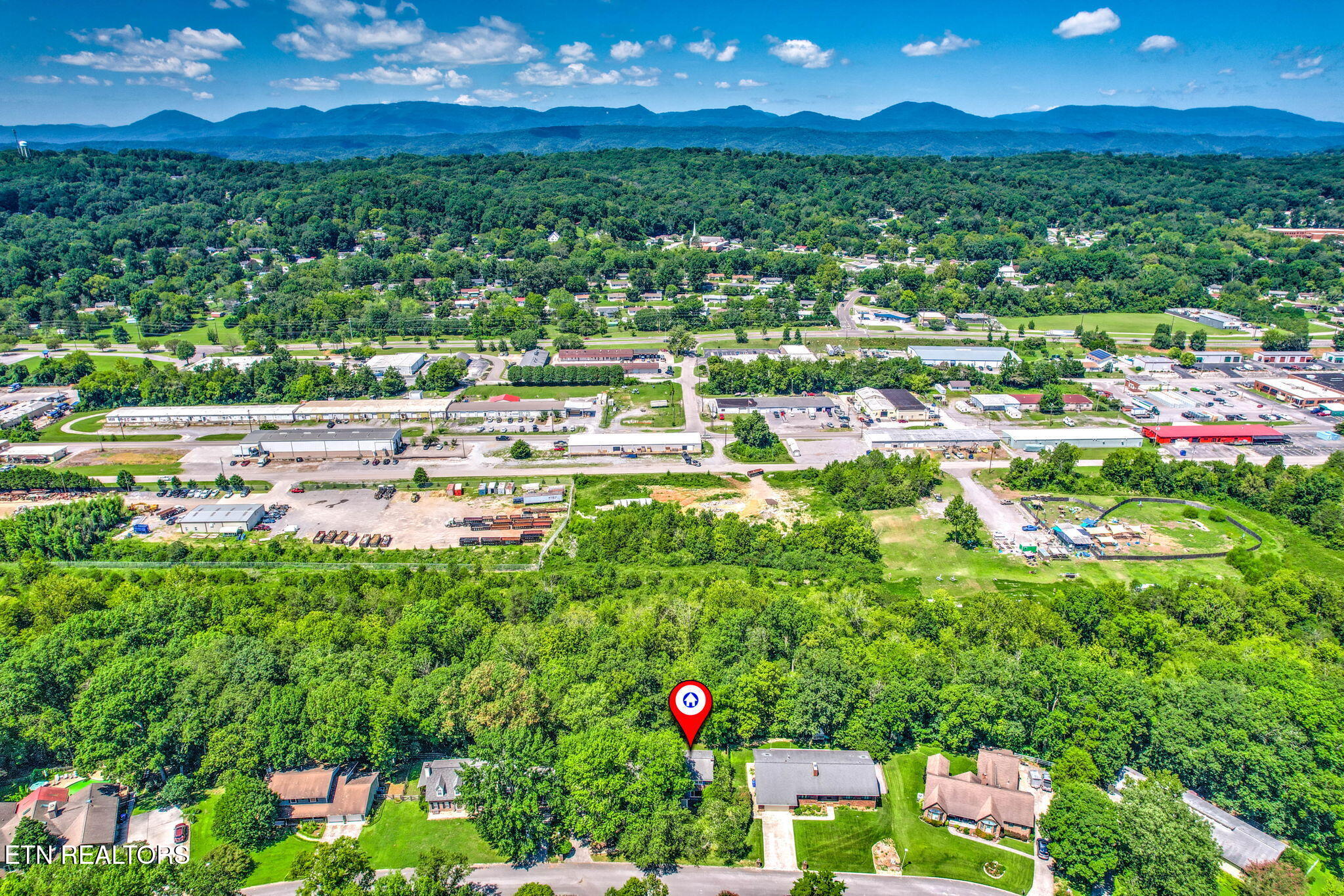 135 Claremont Road Oak Ridge, TN 37830 - Photo 46 of 49 39-web-or-mls-DJI_0182_3_4-2