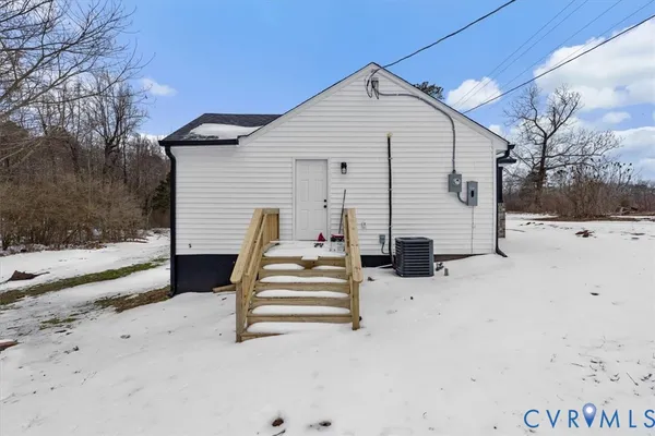 $235,000 | 2700 Old Stage Road, Richmond, VA 23238