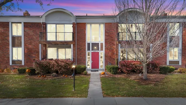 $1,150 | 29516 Bobrich Street, Unit 20, Livonia, MI 48152