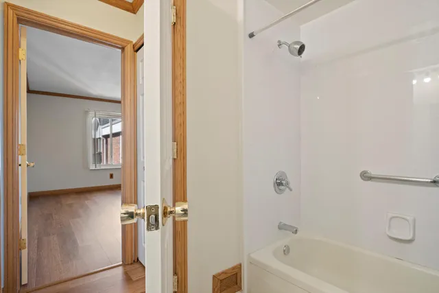 $1,150 | 29516 Bobrich Street, Unit 20, Livonia, MI 48152