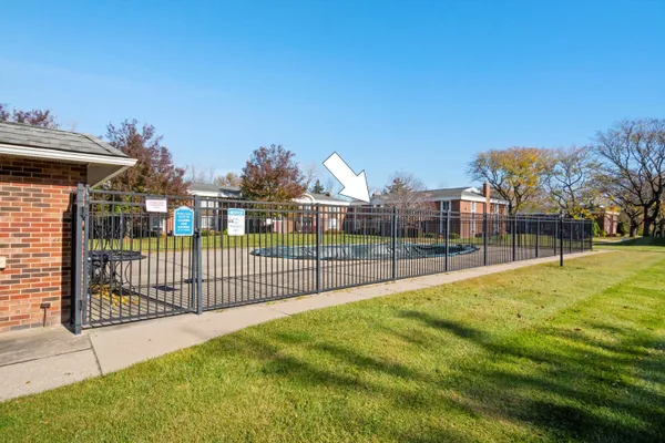 $1,100 | 29516 Bobrich Street, Unit 20, Livonia, MI 48152