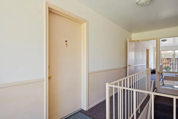 $1,100 | 29516 Bobrich Street, Unit 20, Livonia, MI 48152