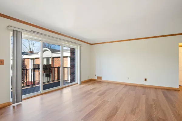 $1,100 | 29516 Bobrich Street, Unit 20, Livonia, MI 48152