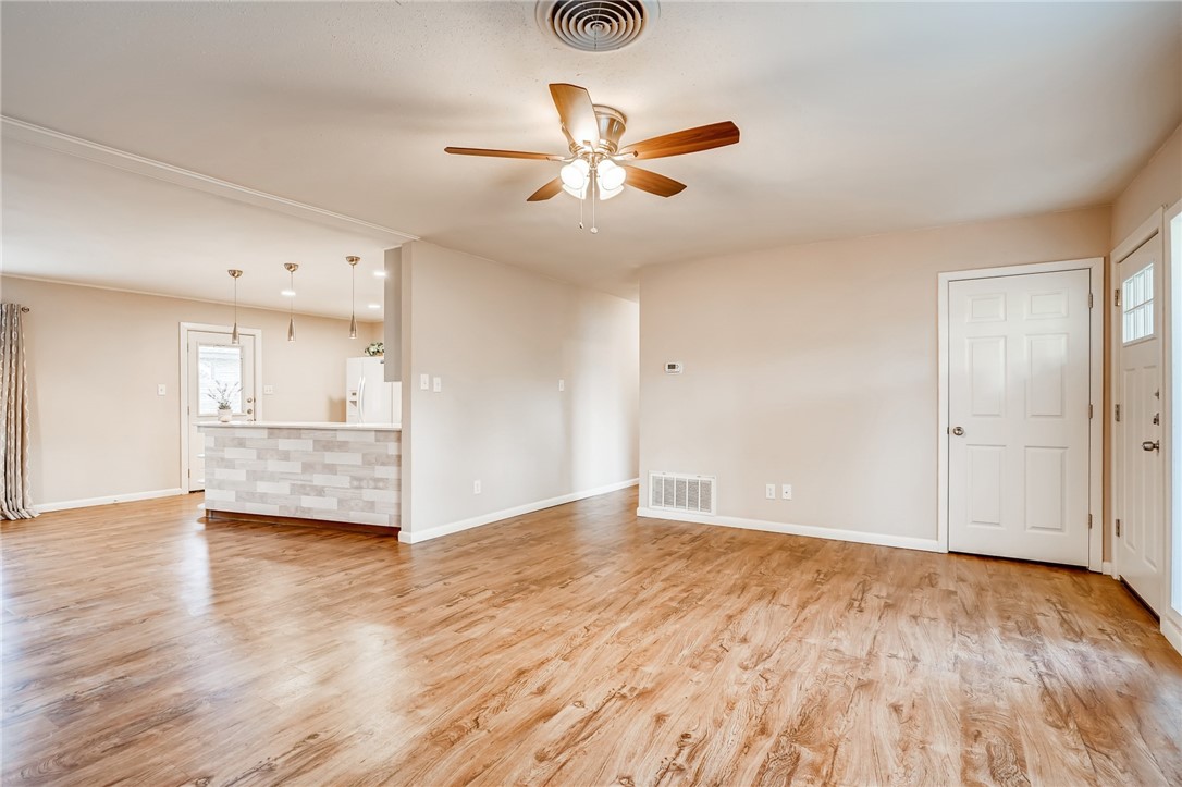 509 East 17th Street Georgetown, TX 78626 - Photo 1 of 1