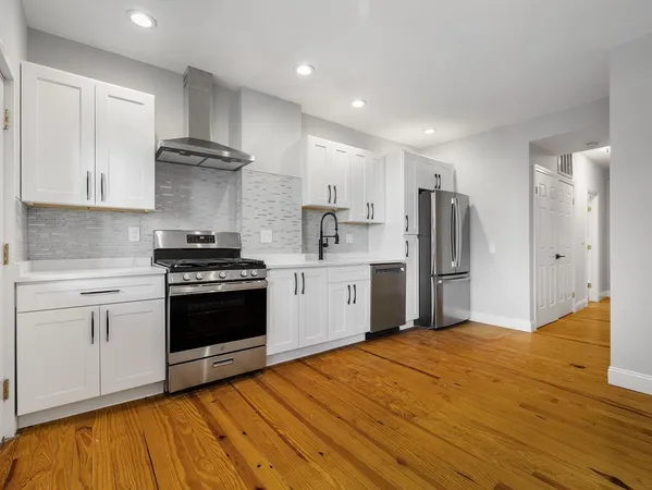$3,775 | 131 A Cottage Street, Unit 2A, Boston, MA 02128