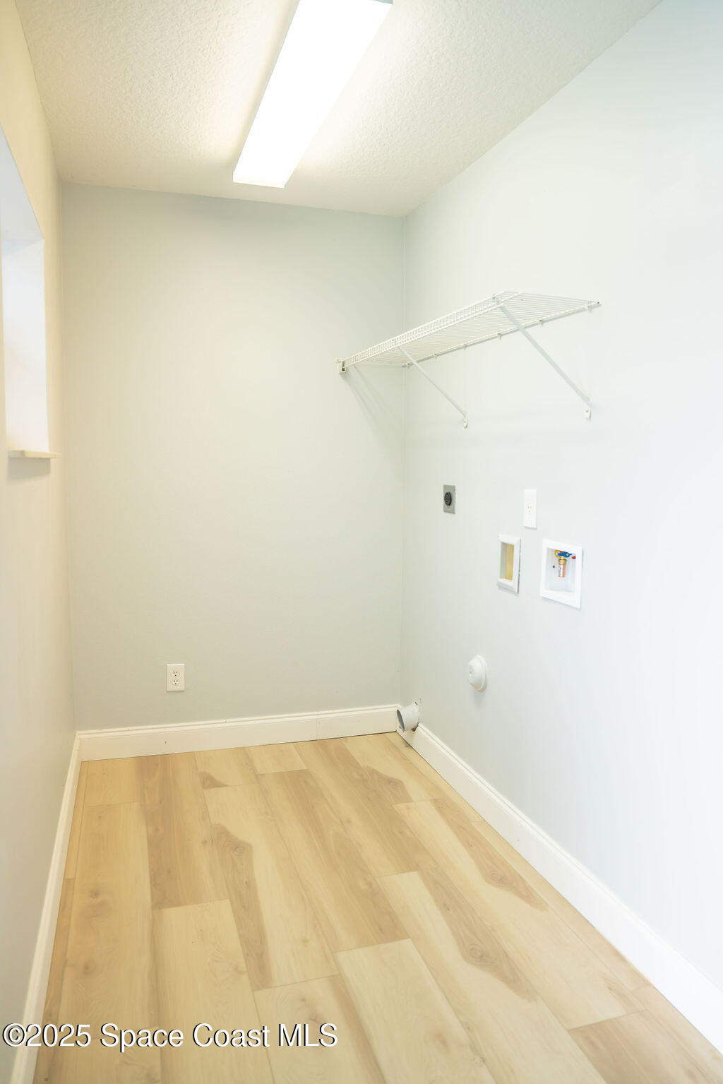 272 Delake Road Northwest Palm Bay, FL 32907 - Photo 14 of 18 Laundry/Mudroom
