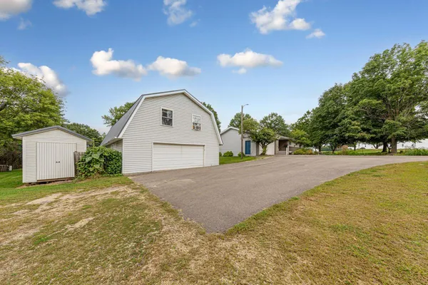 $595,000 | 58560 Kirkwood Road, Mankato, MN 56001