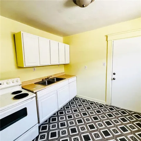 $1,200 | 2247 North Galvez Street, New Orleans, LA 70117