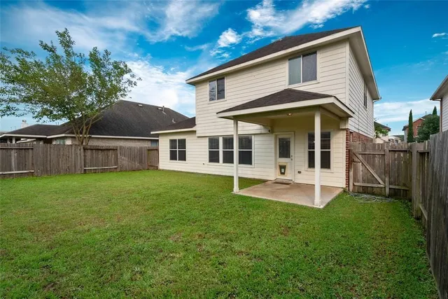 $2,100 | 10039 Noisy Waters Drive, Houston, TX 77095