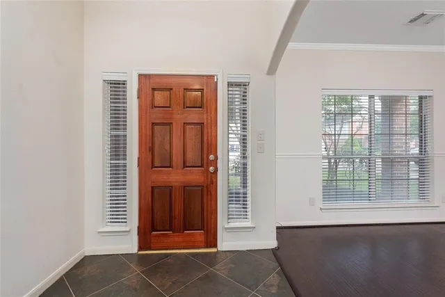 $2,100 | 10039 Noisy Waters Drive, Houston, TX 77095