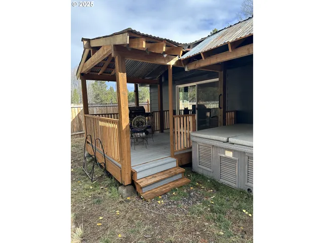 $249,900 | 136010 Hwy 97 Crescent, Crescent, OR 97733