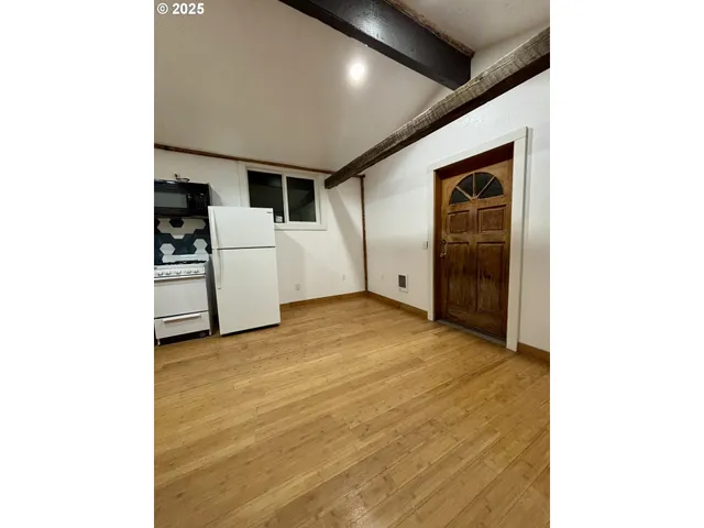 $249,900 | 136010 Hwy 97 Crescent, Crescent, OR 97733